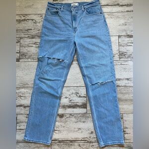 Abercrombie & Fitch 90s Straight Ultra High Rise size 32/14L